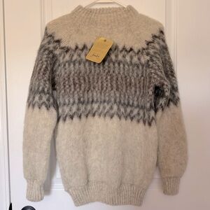 Elegant Cream and Gray Icelandic Wool Women's Sweater